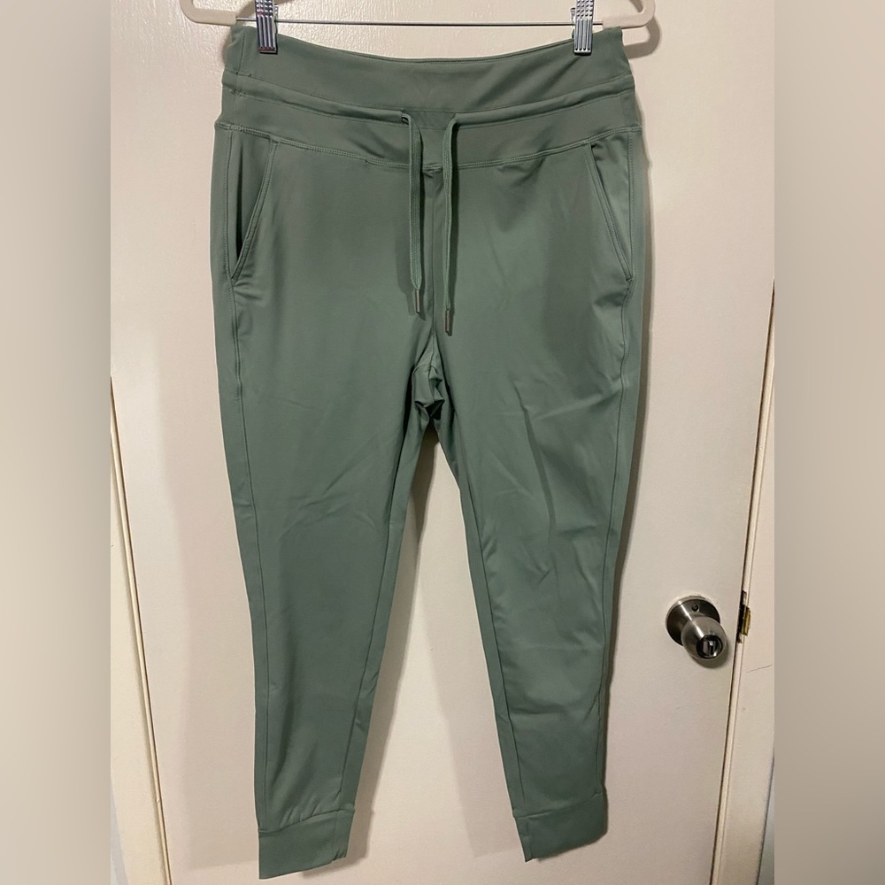 Halara Cloudful Air Fabric High Waisted Drawstring Petite Length Joggers